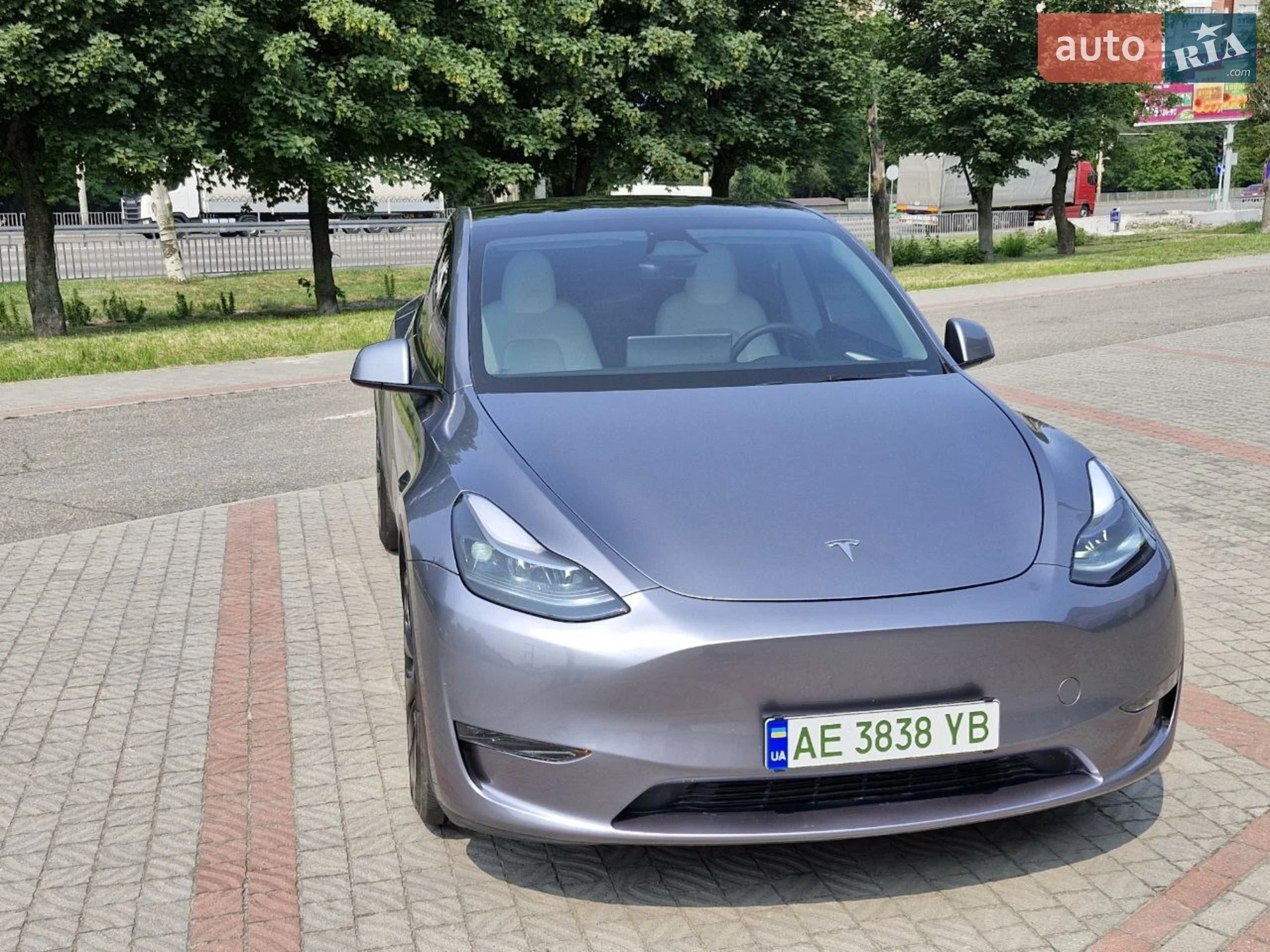 2024 Tesla Model Y - мініатюра 4