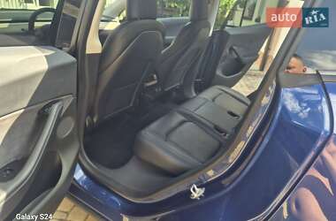 Внедорожник / Кроссовер Tesla Model Y 2021 в 