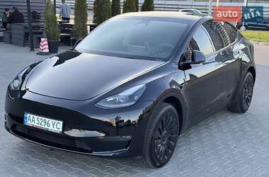 Внедорожник / Кроссовер Tesla Model Y 2024 в 