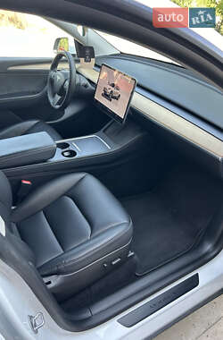Внедорожник / Кроссовер Tesla Model Y 2022 в 