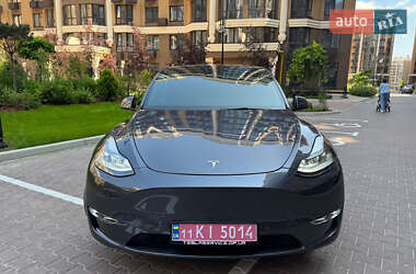 Внедорожник / Кроссовер Tesla Model Y 2022 в 