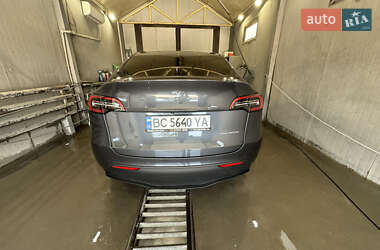 Внедорожник / Кроссовер Tesla Model Y 2021 в 