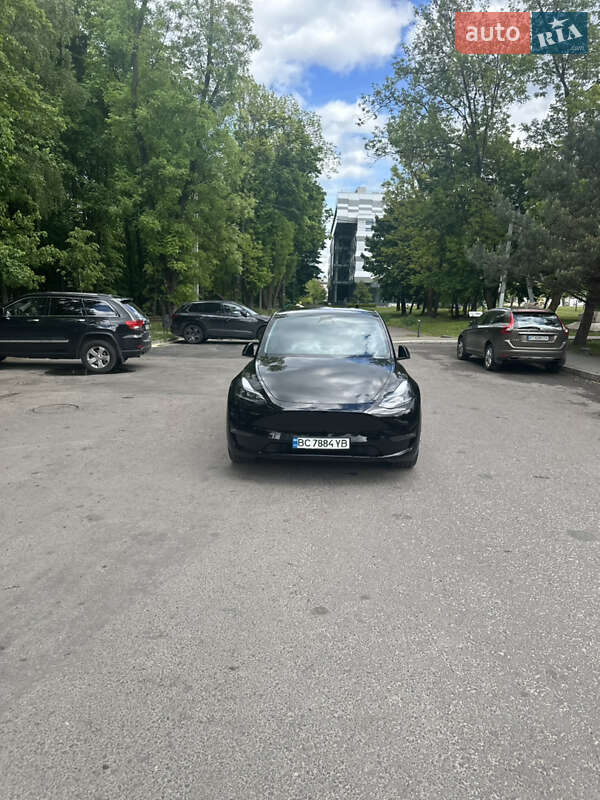 Внедорожник / Кроссовер Tesla Model Y 2024 в Львове