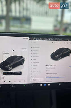 Внедорожник / Кроссовер Tesla Model Y 2024 в 