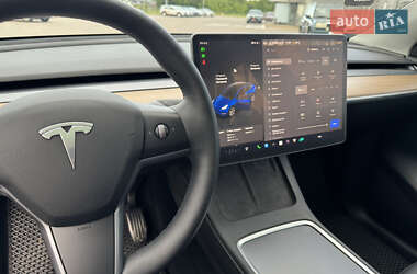 Внедорожник / Кроссовер Tesla Model Y 2023 в 