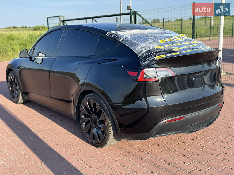 Внедорожник / Кроссовер Tesla Model Y 2021 в Ровно