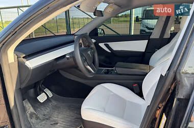 Внедорожник / Кроссовер Tesla Model Y 2021 в 