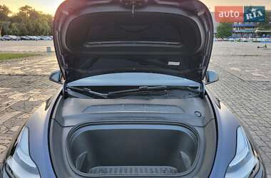 Внедорожник / Кроссовер Tesla Model Y 2023 в 
