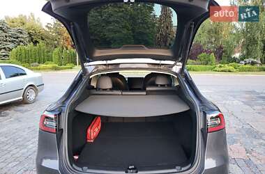 Внедорожник / Кроссовер Tesla Model Y 2023 в 
