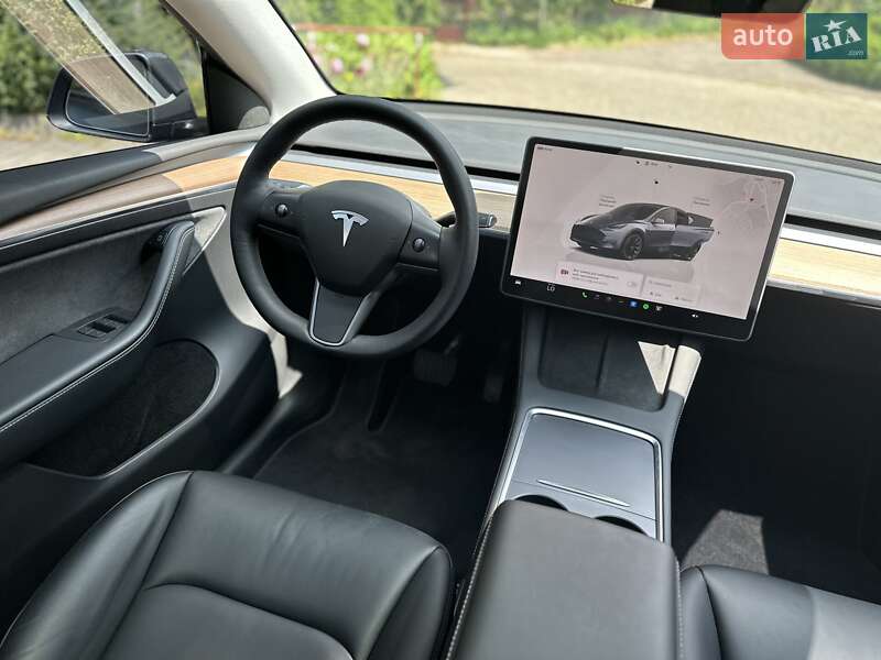 Внедорожник / Кроссовер Tesla Model Y 2023 в Львове