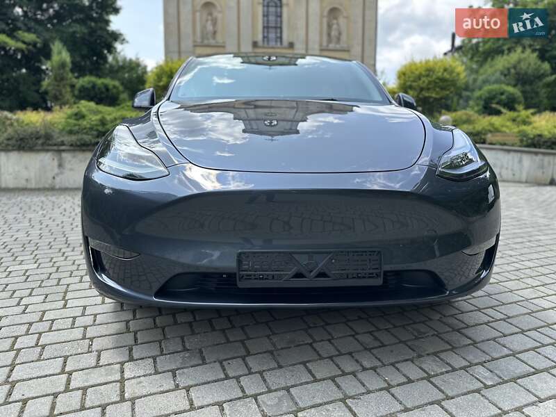 Внедорожник / Кроссовер Tesla Model Y 2023 в Львове