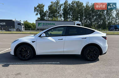 Внедорожник / Кроссовер Tesla Model Y 2024 в 