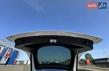 Внедорожник / Кроссовер Tesla Model Y 2024 в 