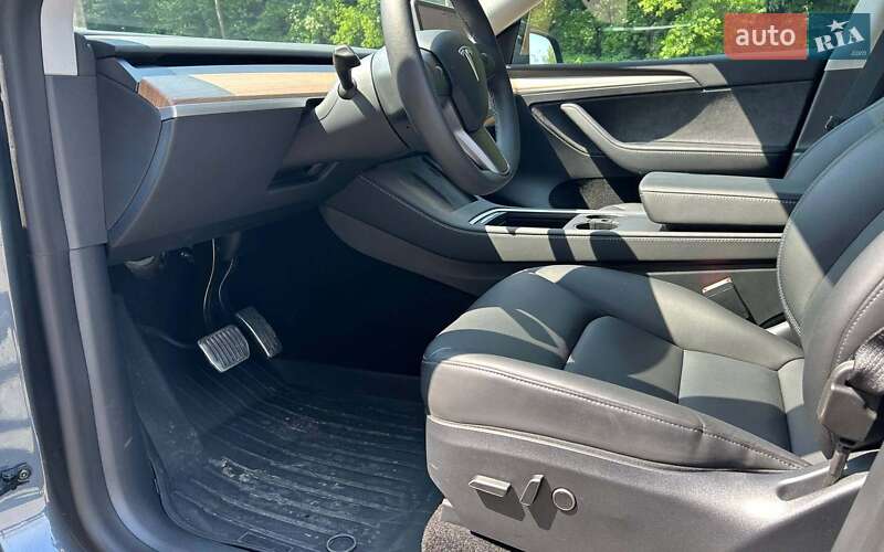 Внедорожник / Кроссовер Tesla Model Y 2022 в Черновцах