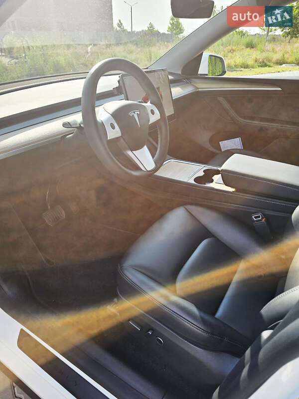 Внедорожник / Кроссовер Tesla Model Y 2023 в Одессе