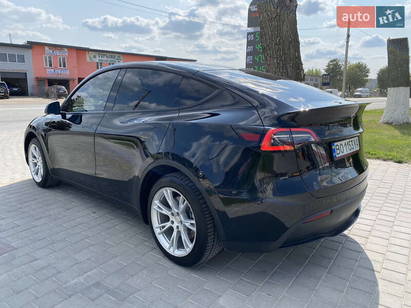 Внедорожник / Кроссовер Tesla Model Y 2021 в Тернополе