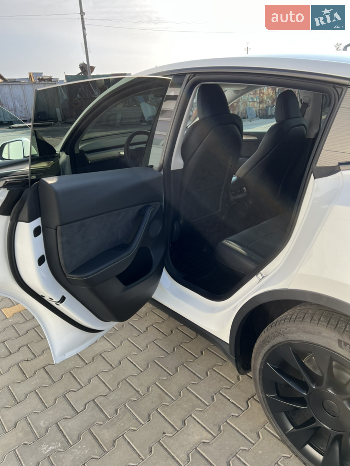 2022 Tesla Model Y - мініатюра 18
