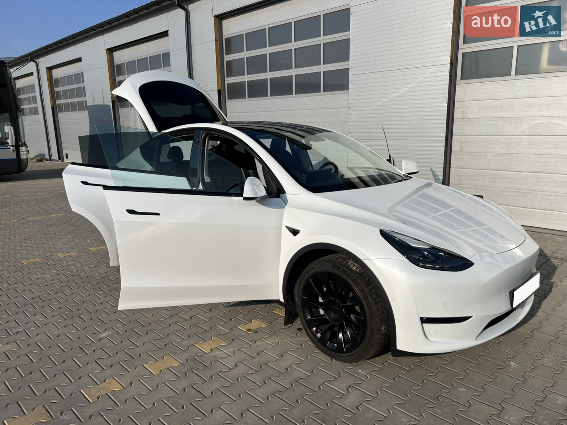 2022 Tesla Model Y - мініатюра 14