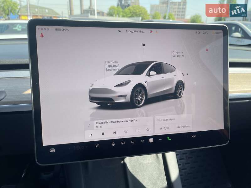 Внедорожник / Кроссовер Tesla Model Y 2023 в Киеве