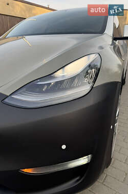 Внедорожник / Кроссовер Tesla Model Y 2020 в 