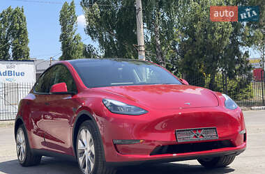 Внедорожник / Кроссовер Tesla Model Y 2024 в 