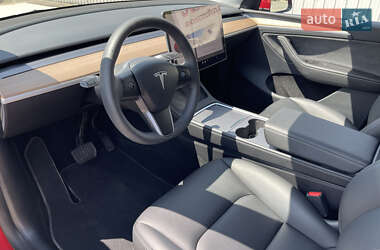 Внедорожник / Кроссовер Tesla Model Y 2024 в 