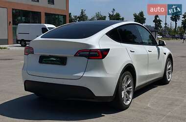 Внедорожник / Кроссовер Tesla Model Y 2021 в 