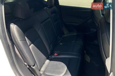 Внедорожник / Кроссовер Tesla Model Y 2021 в 