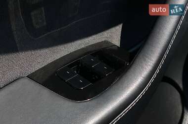 Внедорожник / Кроссовер Tesla Model Y 2021 в 