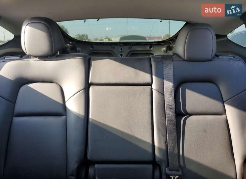 Внедорожник / Кроссовер Tesla Model Y 2022 в Новояворовске