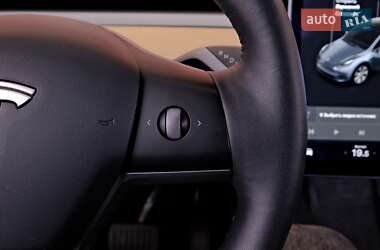 Внедорожник / Кроссовер Tesla Model Y 2021 в 