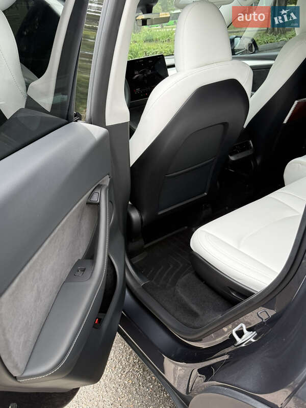 Внедорожник / Кроссовер Tesla Model Y 2023 в Харькове фото 8 Внедорожник / Кроссовер Tesla Model Y 2023 в Харькове