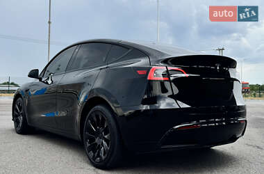 Позашляховик / Кросовер Tesla Model Y 2023 в 