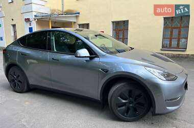 Внедорожник / Кроссовер Tesla Model Y 2024 в 