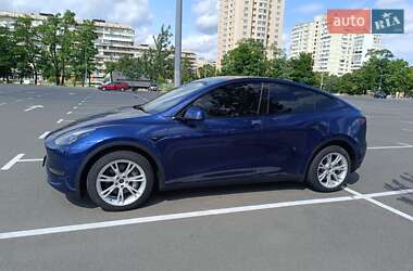 Позашляховик / Кросовер Tesla Model Y 2023 в 
