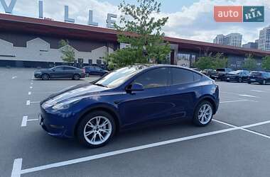 Позашляховик / Кросовер Tesla Model Y 2023 в 