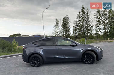 Внедорожник / Кроссовер Tesla Model Y 2023 в 
