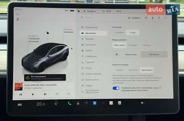 Внедорожник / Кроссовер Tesla Model Y 2022 в 