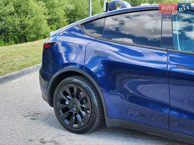 Внедорожник / Кроссовер Tesla Model Y 2022 в Львове