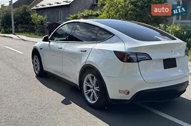 Внедорожник / Кроссовер Tesla Model Y 2024 в 