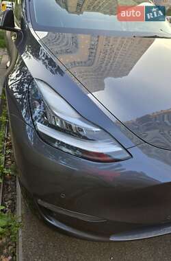 Внедорожник / Кроссовер Tesla Model Y 2020 в 