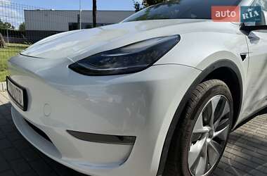 Внедорожник / Кроссовер Tesla Model Y 2023 в 