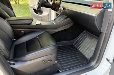 Внедорожник / Кроссовер Tesla Model Y 2023 в 