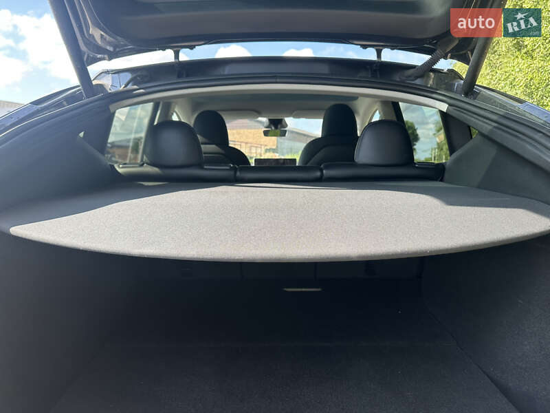 Внедорожник / Кроссовер Tesla Model Y 2023 в Ровно