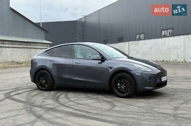 Позашляховик / Кросовер Tesla Model Y 2023 в 