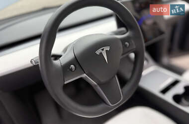 Позашляховик / Кросовер Tesla Model Y 2023 в 