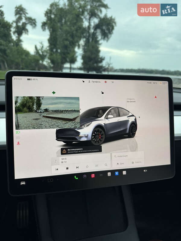 Внедорожник / Кроссовер Tesla Model Y 2024 в Киеве