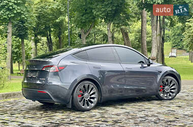Внедорожник / Кроссовер Tesla Model Y 2024 в 