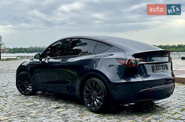 Внедорожник / Кроссовер Tesla Model Y 2024 в 