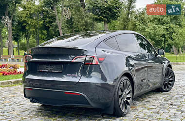 Внедорожник / Кроссовер Tesla Model Y 2024 в 